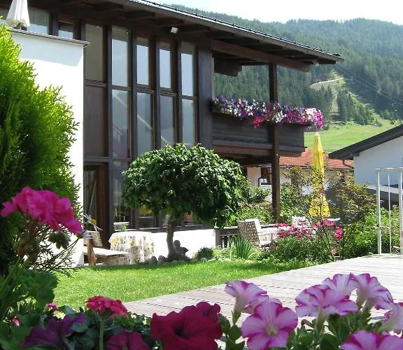 Haus Christine * 미에더스